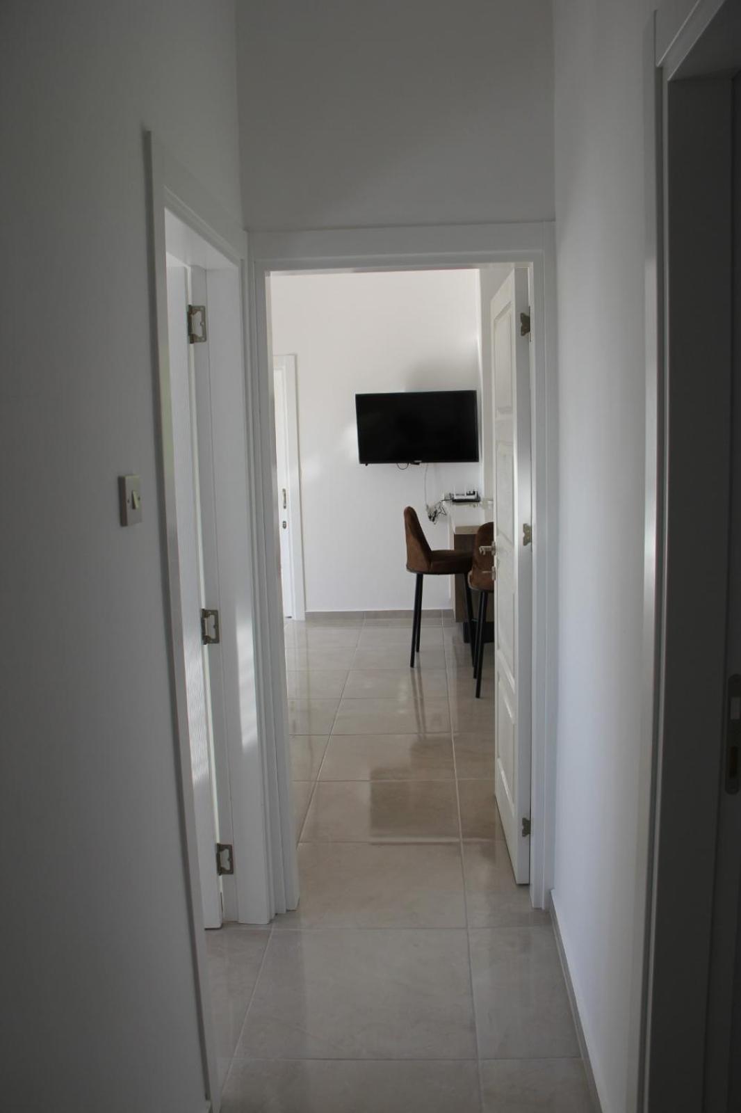 Okman Homes Kerínia Szoba fotó